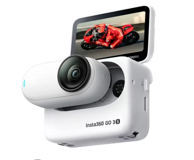 Action cam Insta360 GO 3S utilisée pour une visite guidée avec interprétation à distance